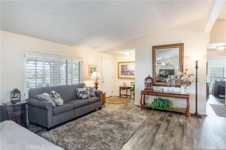 38124 Calle Amigable, Murrieta, Калифорния 92563, Соединенные Штаты