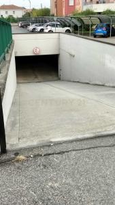 Via Madre Teresa di Calcutta, Vanzago, Lombardia 20043, Italy