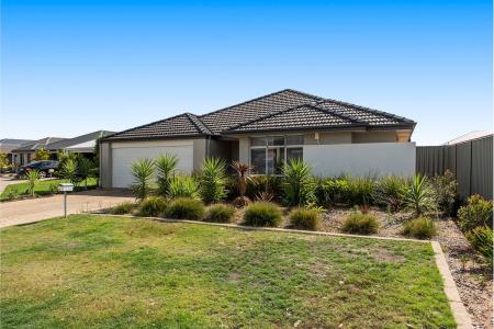 53 Weewar Circuit, South Yunderup, WA 6208, Australia