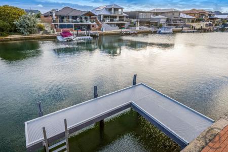56 Avocet Island Quays, Wannanup, WA 6210, Australia