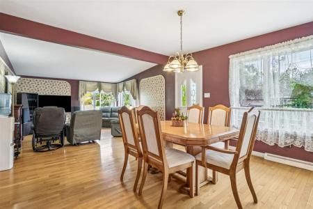 1376  Rue Principale, Saint-Dominique, Quebec J0H 1L0, Canada