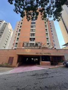 Urb. El Bosque Alquiler de Apartamento en Residencias Isla Tortuga, Valencia, Carabobo 2001, Venezuela