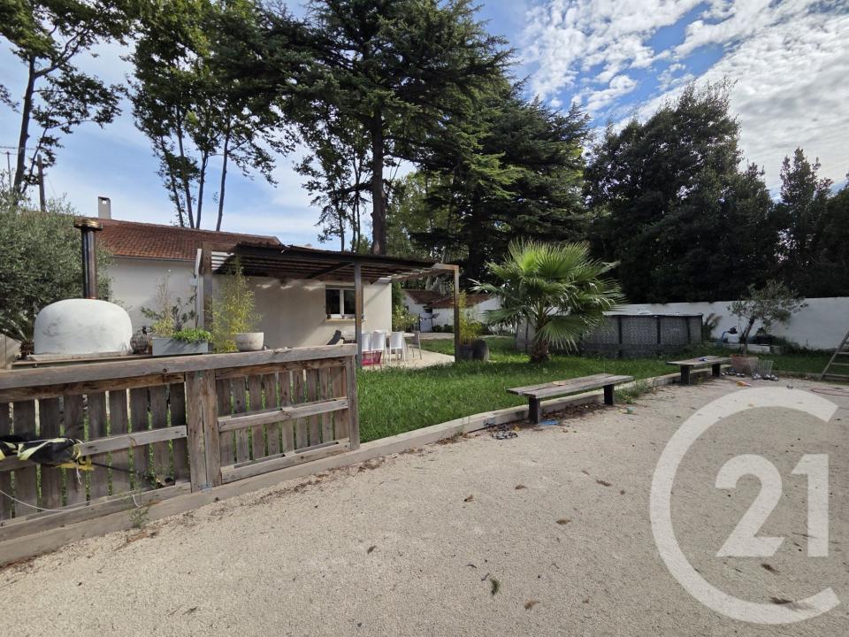 Raphele Les Arles, Provence-Alpes-Côte D'Azur 13280, France