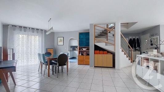 Torcy, Île-de-France 77200, France