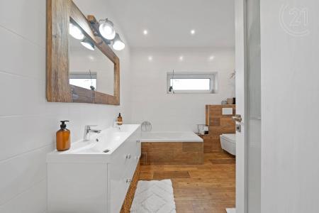 Dobrovice, Mladá Boleslav 100 00, 捷克共和國