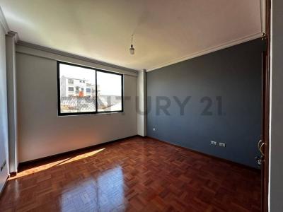 Av. Confederacion, Edificio Cervantes , Oeste, Cochabamba 00001, Bolivia