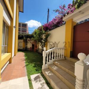 CALLE 22 ESQUINA GABINO VILLANUEVA 7710, La Paz, La Paz 0000, Боливия