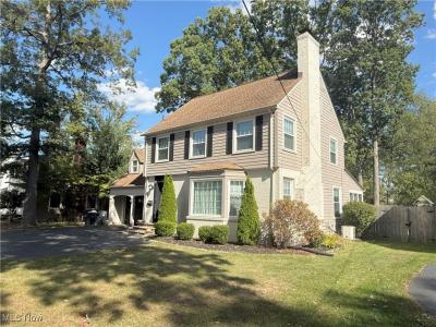 1054 Genesee Avenue NE, Warren, Ohio 44483, USA