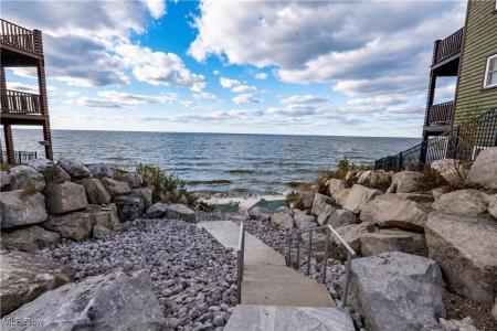 5919 Lake Road W, Ashtabula, 俄亥俄州 44004, 美國