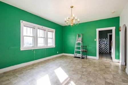 919 W Wolf Avenue, Elkhart, Indiana 46516