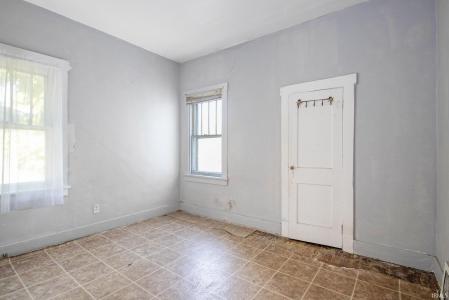 919 W Wolf Avenue, Elkhart, Indiana 46516