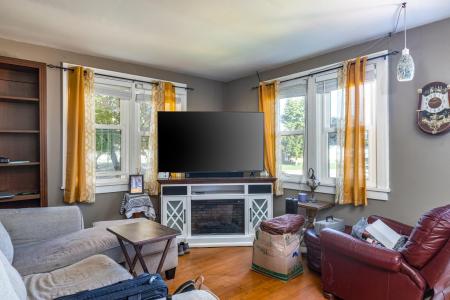 102 E Cameron Street, New London, Wisconsin 54961, Estados Unidos