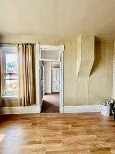 624 Cherry, Anaconda, Montana 59711, USA