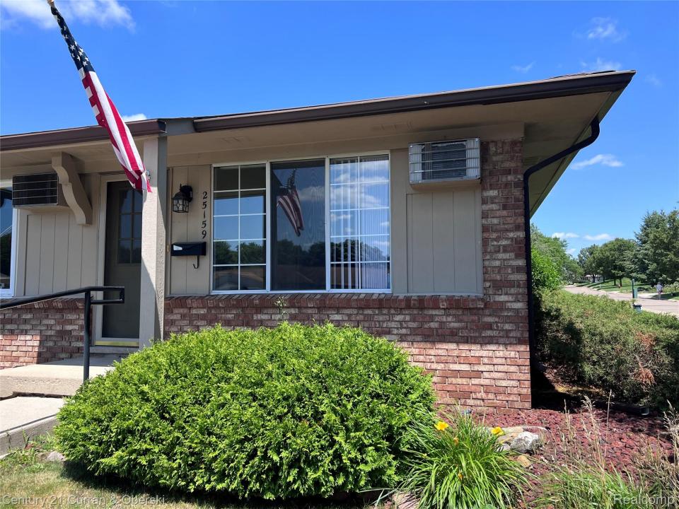 25159 Franklin Terrace , 8, South Lyon, מישיגן 48178, ארצות הברית של אמריקה 