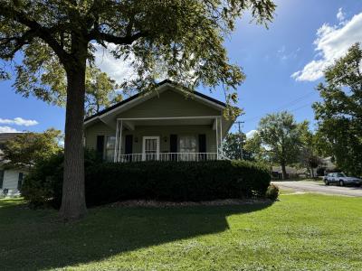 303 S. 19th St., Unionville, Missouri 63565