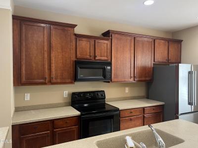 8817 Camden Park Drive, Raleigh, Kuzey Karolina 27613, Amerika Birleşik Devletleri