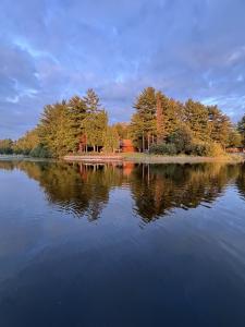 4842W Lake of the Falls Rd, Mercer, Wisconsin 54547, Estados Unidos