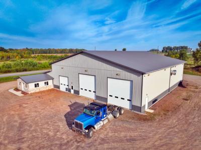 705 N Main St , Loyal, Wisconsin 54446, Stati Uniti