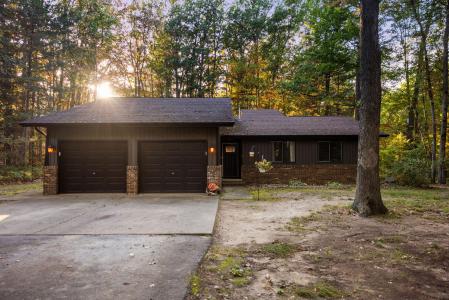 100 Corral Street, Houghton Lake, Michigan 48629, USA