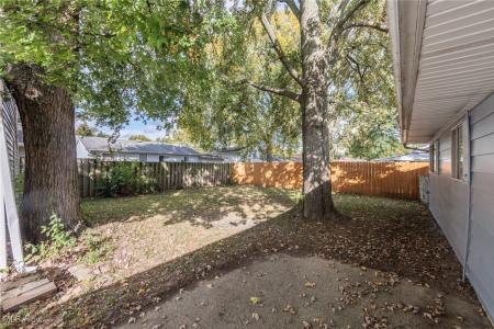 738 West Shore Boulevard, Sheffield Lake, Ohio 44054, Stati Uniti