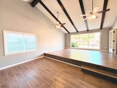 392 WESTMEADE Drive, Gretna, Louisiana 70056, USA