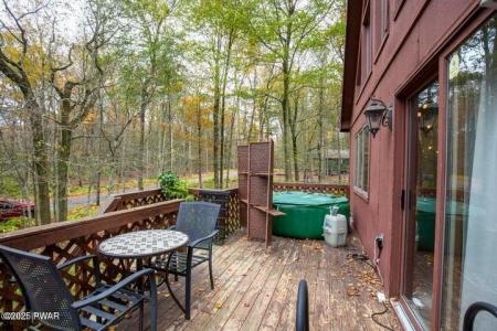 1008 Woodstone Road, Newfoundland, Pennsylvania 18445, Stati Uniti