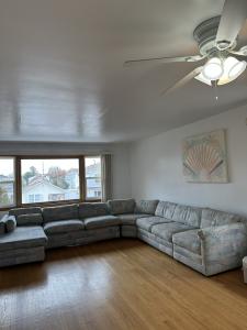 2538 N 75th Avenue , 2, Elmwood Park, 伊利诺斯州 60707, 美国