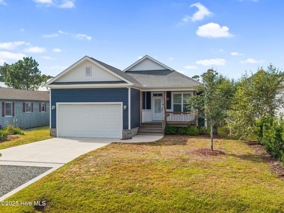 319 NE 61st Street, Oak Island, Северная Каролина 28465, Соединенные Штаты