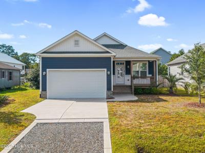 319 NE 61st Street, Oak Island, Северная Каролина 28465, Соединенные Штаты