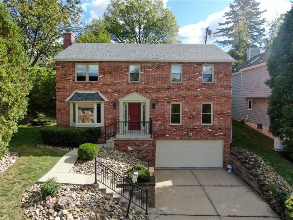 1223 Driftwood Drive, Pittsburgh, Pennsylvania 15243