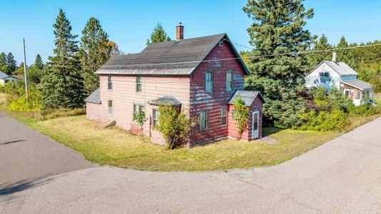 57225 Third, Calumet, Michigan 49913, USA