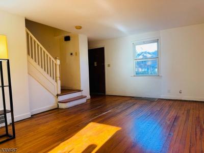 374 Raleigh Rd, Rahway City, New Jersey 07065, États-Unis