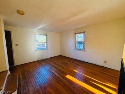 374 Raleigh Rd, Rahway City, New Jersey 07065, États-Unis