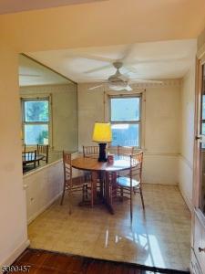 374 Raleigh Rd, Rahway City, New Jersey 07065, États-Unis