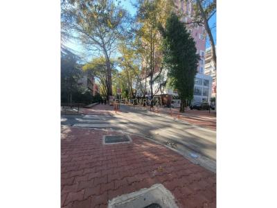 Liceu Artistik, Tirana, Albania