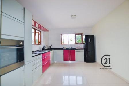 Semikok Centrally Located Spacious House, Semikok, Willemstad North, 쿠라사우