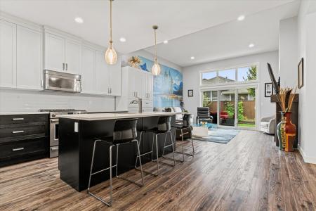 46110 THOMAS ROAD, Chilliwack, British Columbia V2R 1A1, Canada