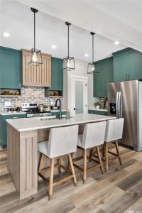 3052 DUMONT WAY, Regina, Saskatchewan S4V 3Z3, Canada