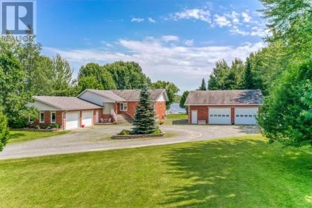 2234 FIRE ROUTE P, Azilda, Онтарио P0M 1B0, Канада