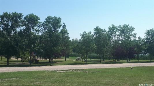 300 FROUDE STREET, Stoughton, Saskatchewan S0G 4T0, Canada