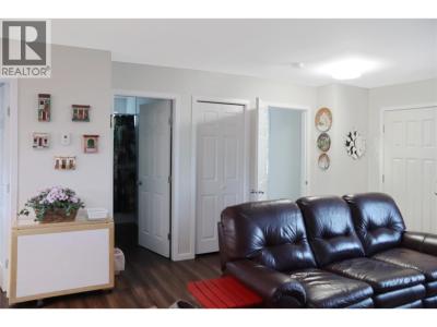 316 FENCHURCH AVENUE, Princeton, Colombie-Britannique V0X 1W0, Canada