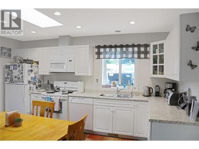 316 FENCHURCH AVENUE, Princeton, Colombie-Britannique V0X 1W0, Canada