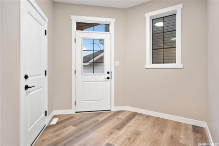 4768 FERNDALE CRESCENT, Regina, Saskatchewan S4V 4A3, Canada