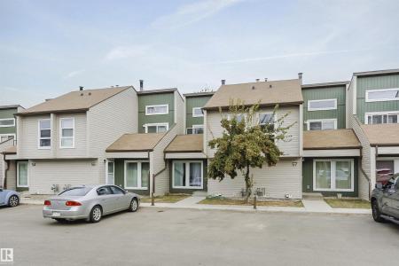 2020 105 STREET NW, Edmonton, Alberta T6J 5J2, Canada