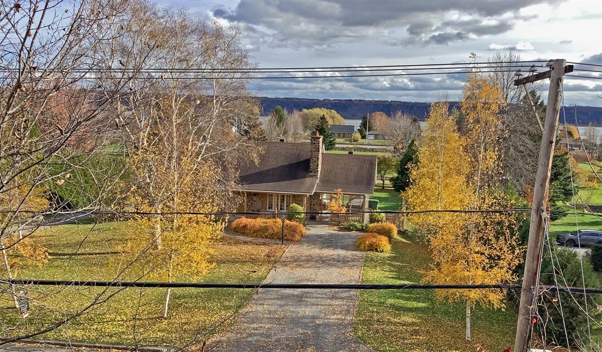 7632 Av. Royale, Château-Richer, Quebec G0A 1N0, Canada