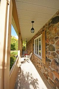 7632 Av. Royale, Château-Richer, Quebec G0A 1N0, Canada