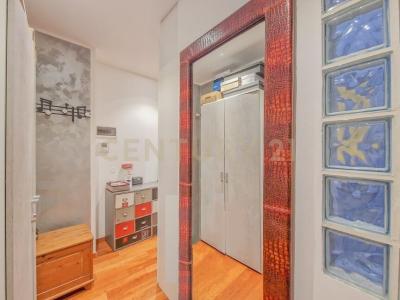 Via Angelo Scarsellini, Verona, Veneto 37100, Italy