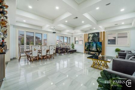 6 Blackbutt Street, Bossley Park, NSW 2176, Australia