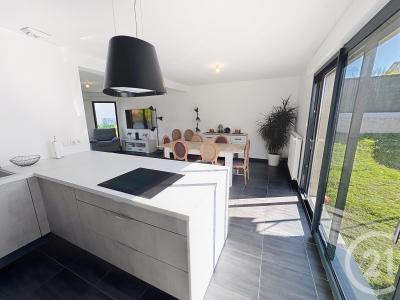 La Chapelle St Mesmin, Centro 45380, França