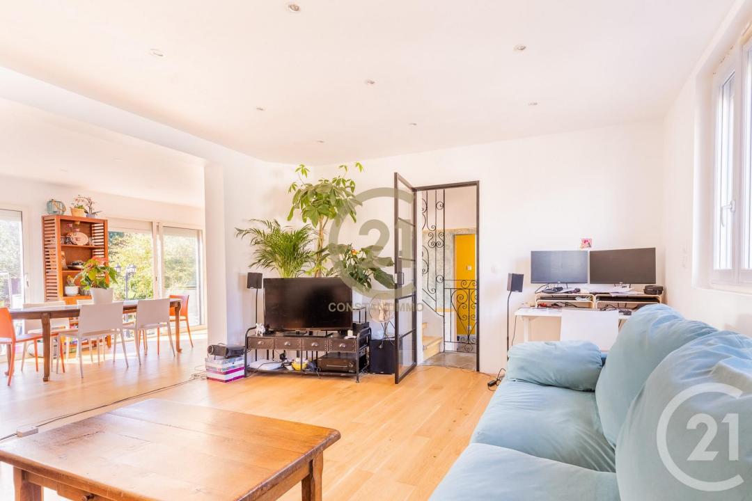 Viry Chatillon, Île-de-France 91170, France